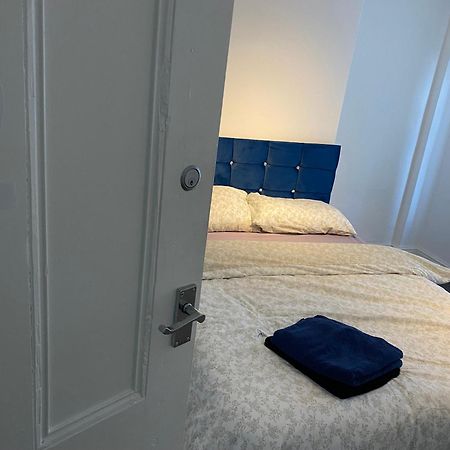 Marvellous Room 2 Stoke-on-Trent Bagian luar foto